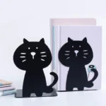 Simpatico fermalibri a forma di gatto